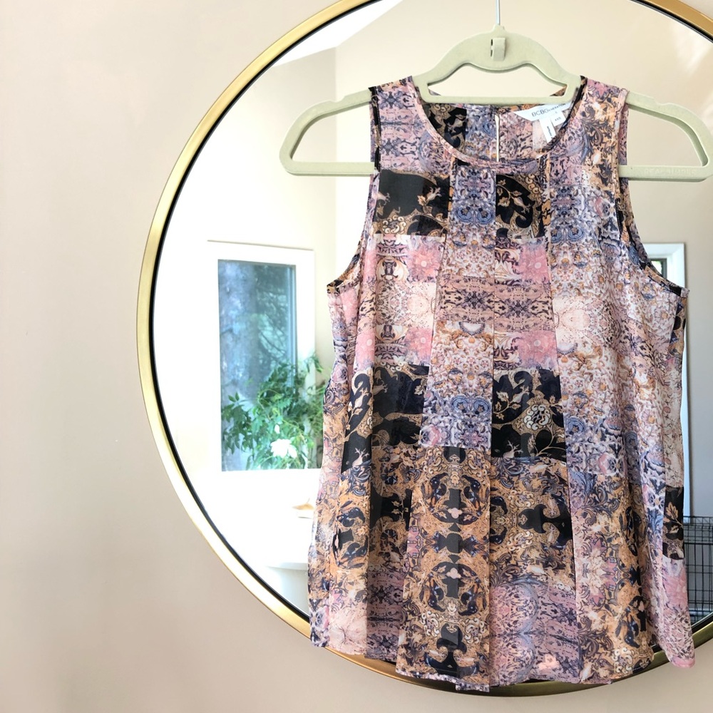 NWOT BCBG Blouse